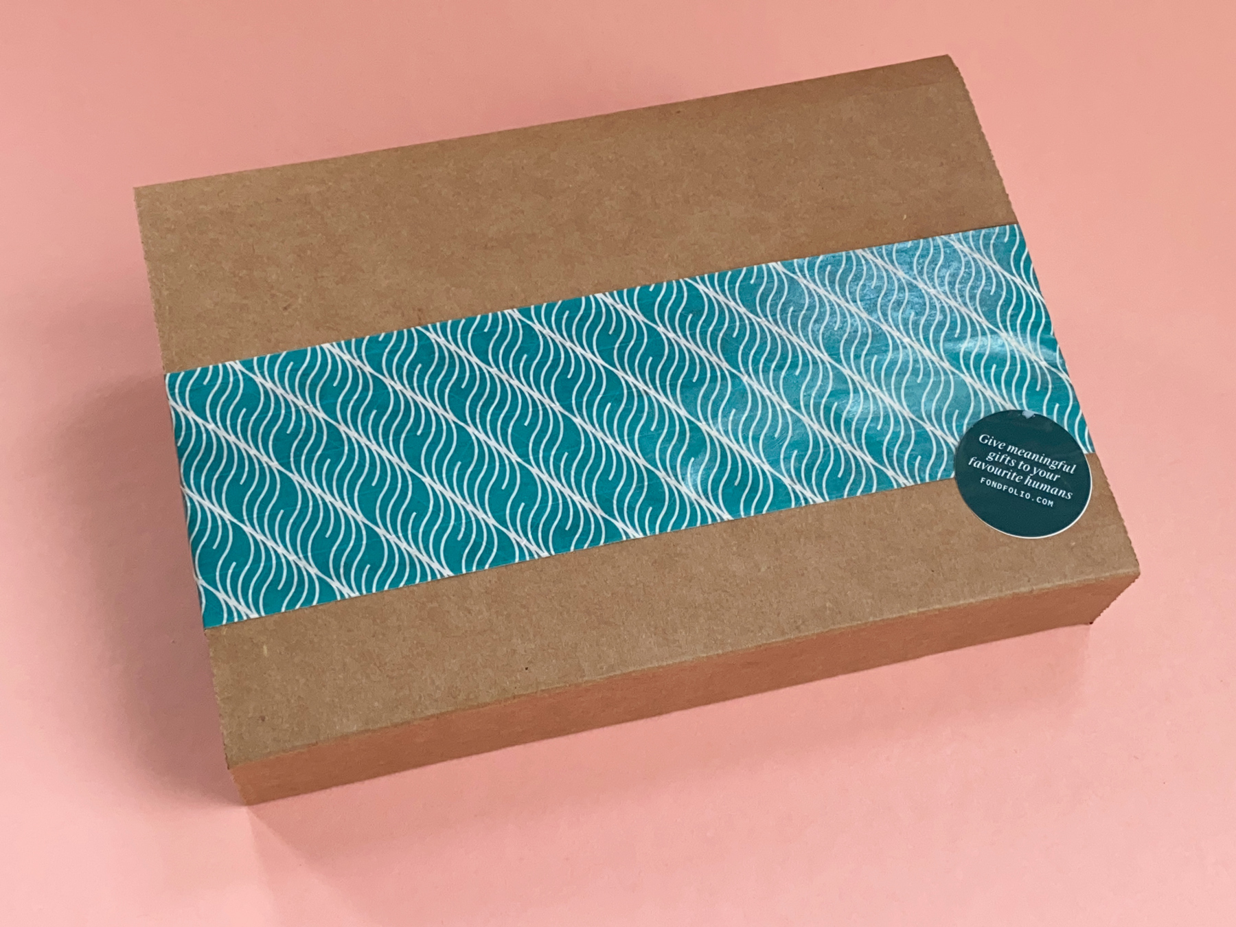 Fondfolio recycled mailer box